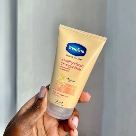 VASELINE HEALTHY HANDS STRONGER