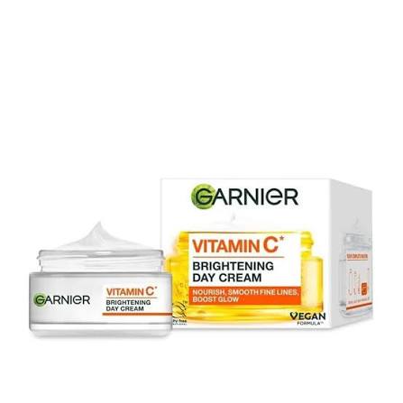 GARNIER SKINCARE VITAMIN C BRIGHTENING DAY CREAM 50ML